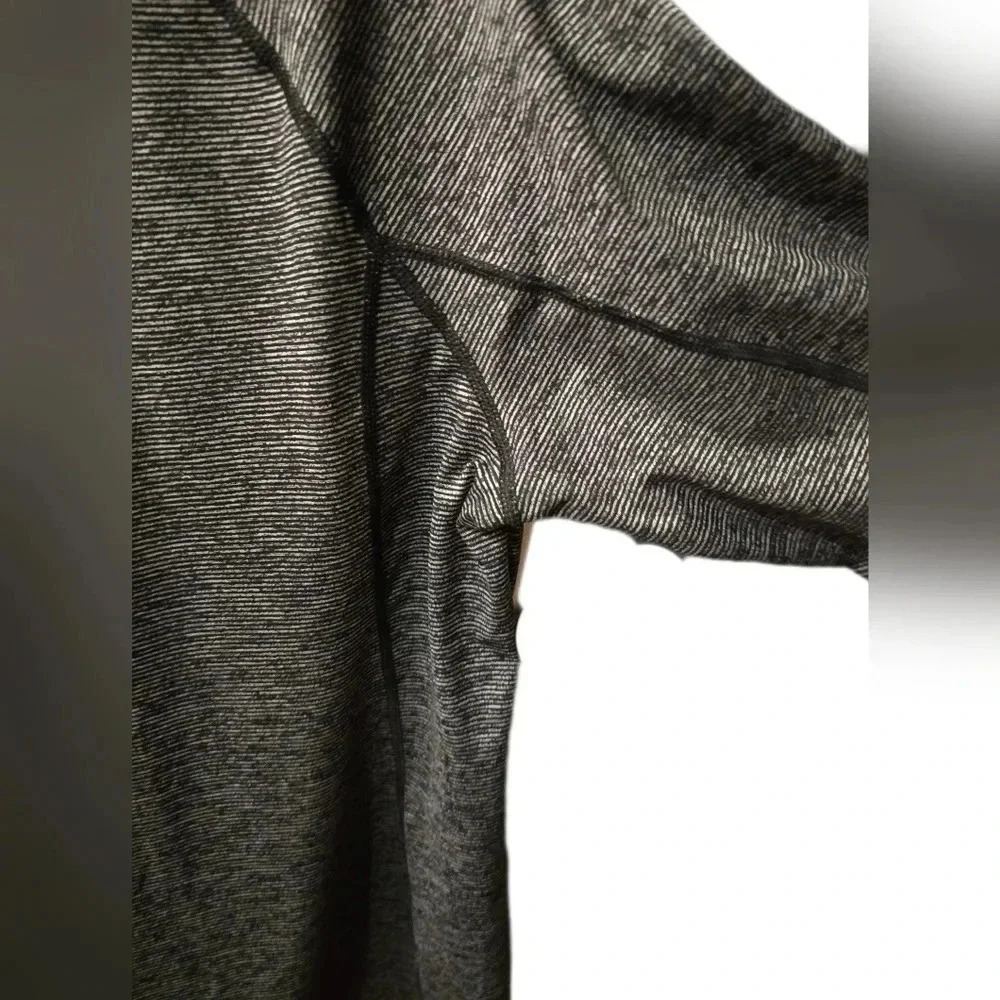 Torrid, Size 1X, Gray/Black Active Half-zip Pullover - Picture 2 of 7